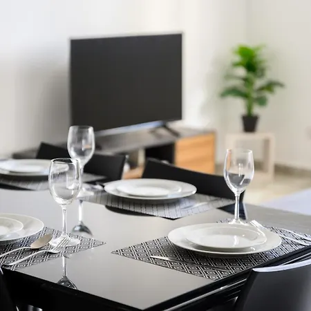 Séjour chez l'habitant F8 2, Private Two Single Beds Shared Bathroom In Shared Flat Msida