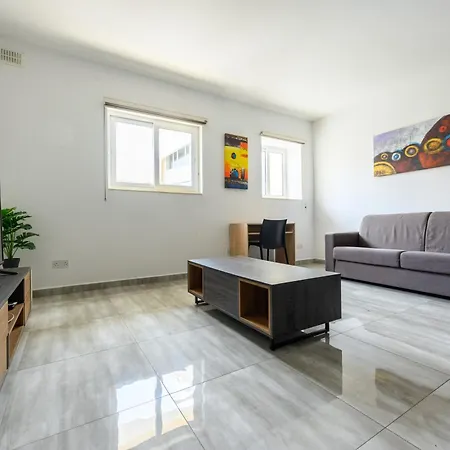 F8 2, Private Two Single Beds Shared Bathroom In Shared Flat Séjour chez l'habitant